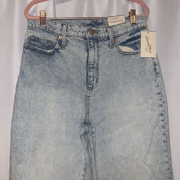 NWT universal threads vintage straight light‎ wash jeans. Size 10 Short - Picture 2 of 13